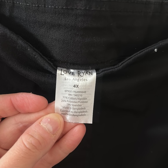 *FINAL* LOVE RYAN PLUS SIZE PULL ON SHORTS: BLACK: NWT: SZ 4X - Picture 3 of 4